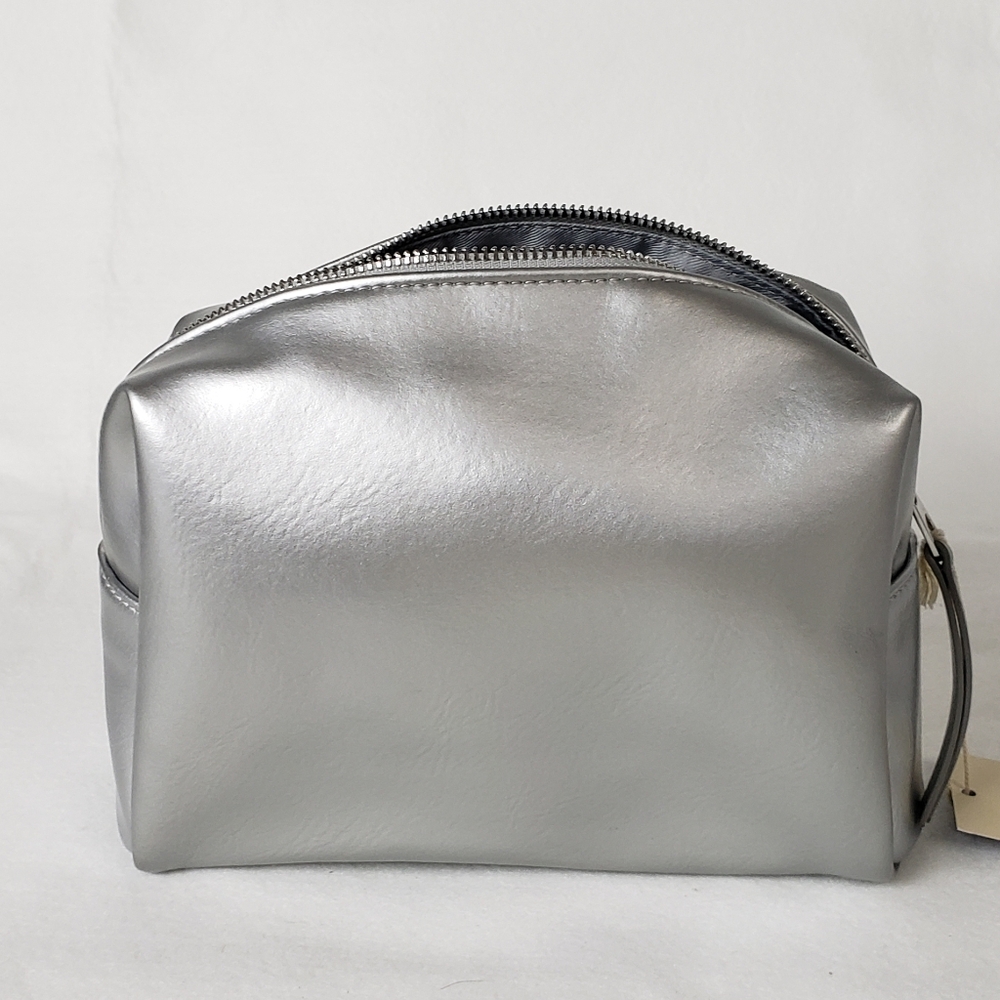 Universal Thread Silver Makeup Bag!